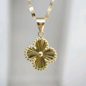 MsMorningstar 18k Saudi Vintage Flower Pendant - Solid | Floral Collection