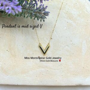MsMorningstar 18k Premium V Center Necklace | LIGHTWEIGHT